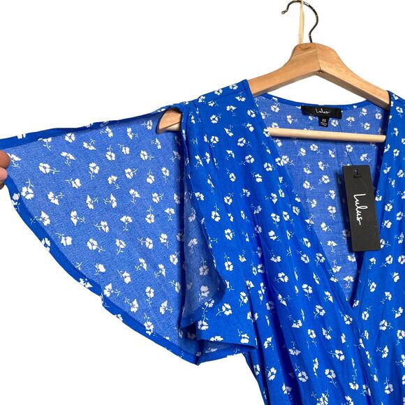 Lulus Maretta Blue and White Floral Print Wrap Midi Dress XS NWT Tie - Picture 7 of 13